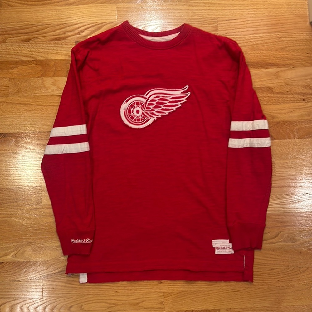 Mitchell and Ness Detroit Red Wings Sweater Shirt